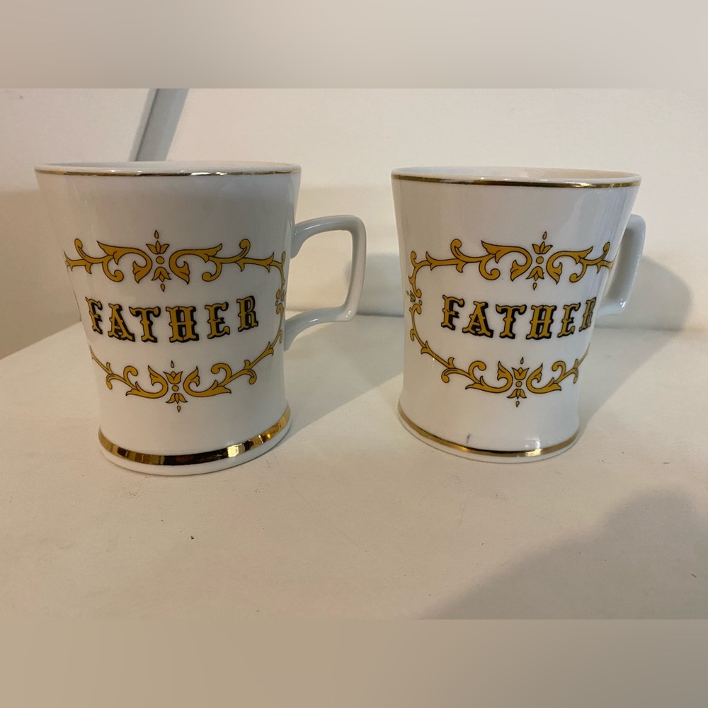 Set of 2 Knobler Father mugs gold on porcelain